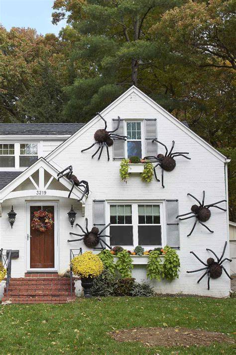 DIY Halloween Decorations Spiders