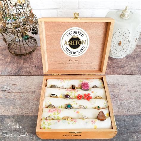 DIY Jewelry Box Ring Holder