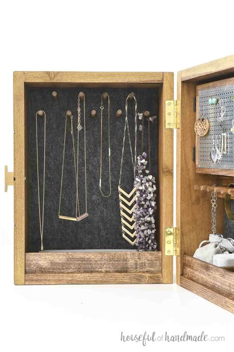 DIY Jewelry Box for Earrings Customization