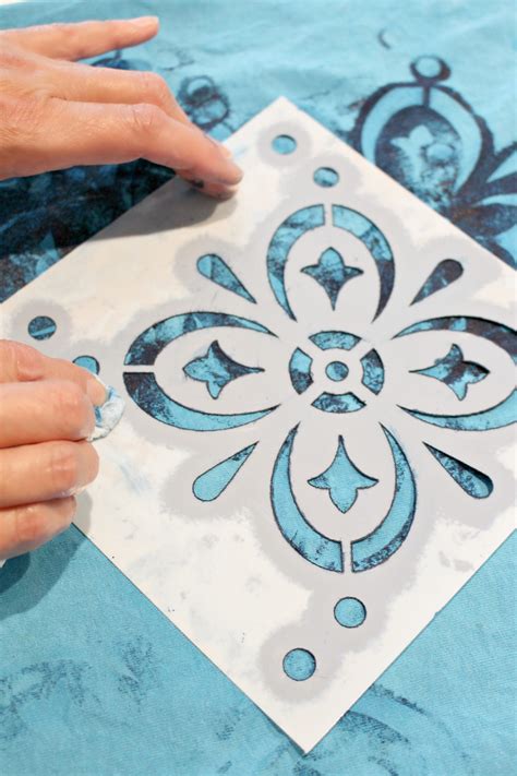 DIY stenciling