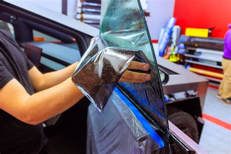 DIY vs. Professional Mobile Window Tinting