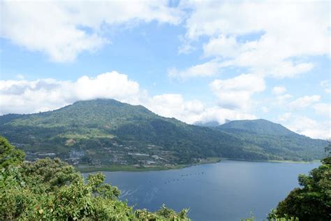 Danau Buyan Buleleng Singaraja Indonesia