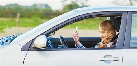 Danger of Snapchatting while driving