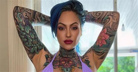 Dangerous Curves Bikini Model Raquel