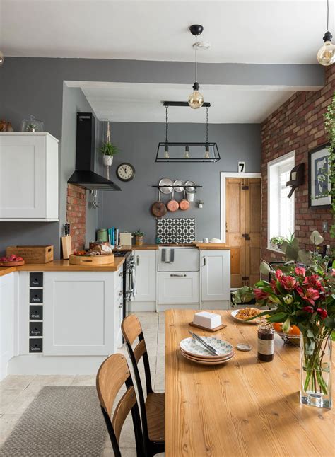 10 Inspiring Gray Kitchen Design Ideas