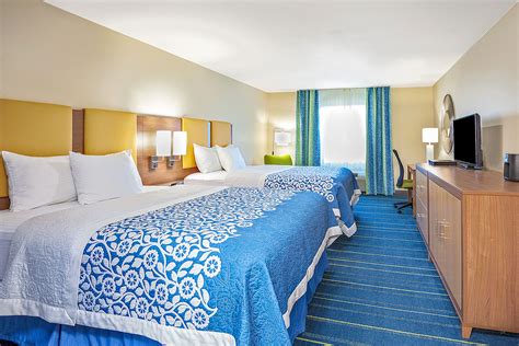 Days Inn Room