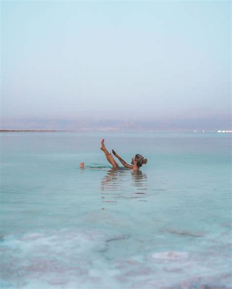 Dead Sea Mud Floating