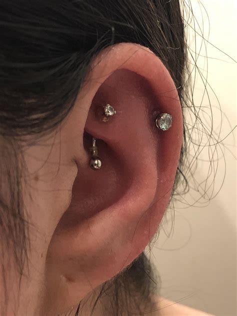 Experiencing Dead Skin Around Your Piercing? Here's How to Deal with This Common Issue Like a Pro!
