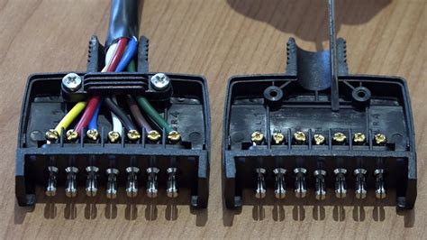 Decoding the 12-Pin Plug Image