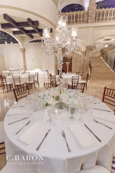 Decoding the Different Types of Wedding Linens