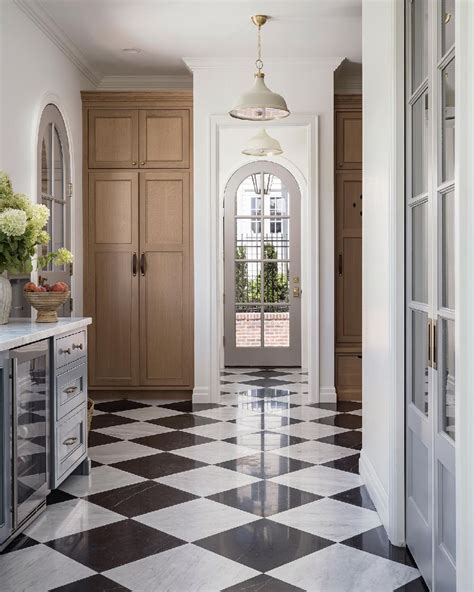 Decor And Floor