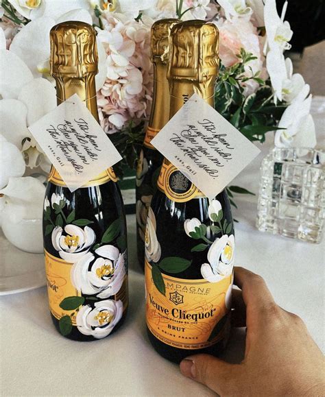 DIY Decor: Elegant Bottles for Beautifully Simple Weddings
