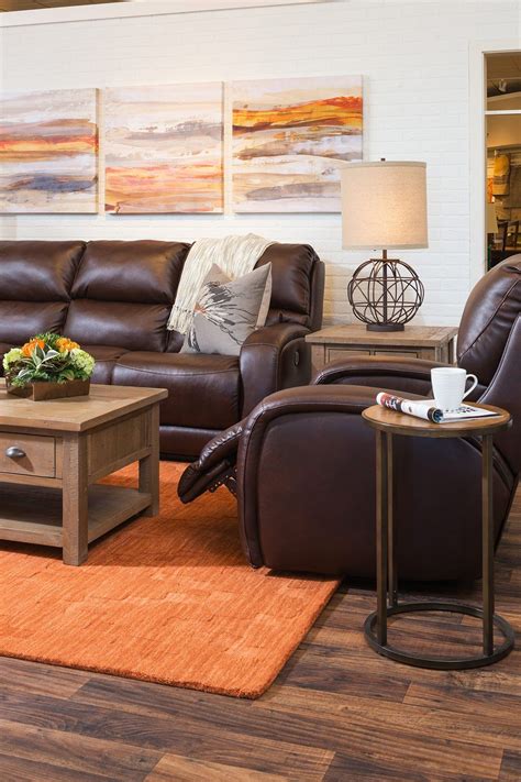 Decorating with brown leather furniture (tips for a lighter, brighter