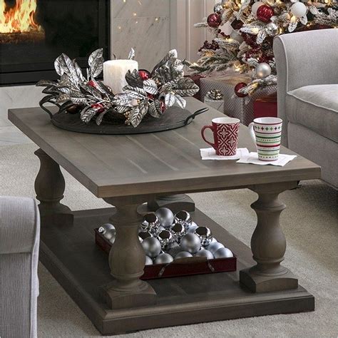 10 Festive Ways to Deck Your Coffee Table for the Holidays