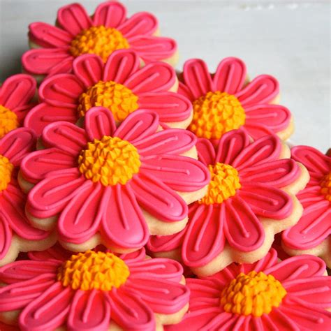 Frosting Your Way to Sweet Bliss: Top Tips for Decorating Flower Sugar Cookies