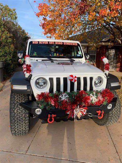 Deck Your Jeep with Boughs of Holly: Creative Ideas for Decorating Your Ride with Christmas Cheer