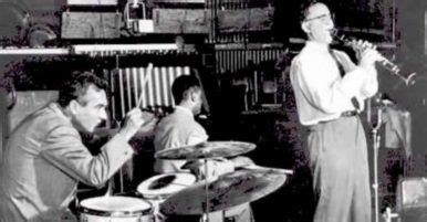 Experience the Rhythmic Magic: Unpacking the Definition of Swing in Music