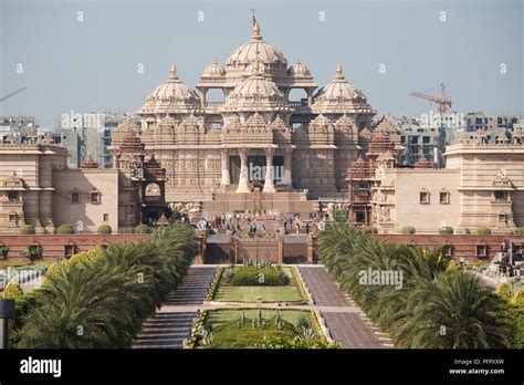 Delhi Temple Exterior
