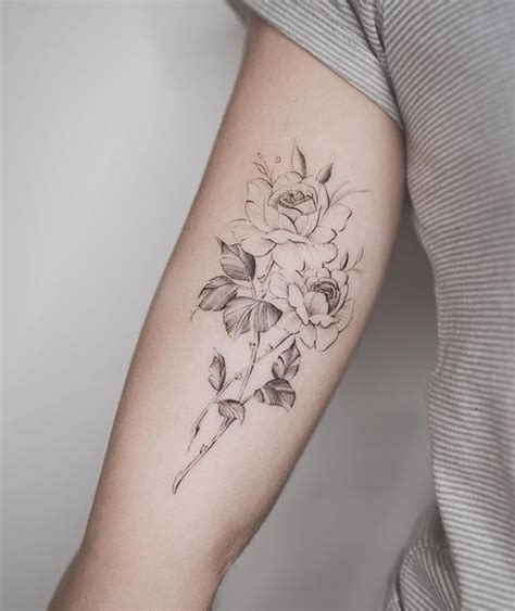 30 Delicate Flower Tattoo Ideas Tiny rose tattoos
