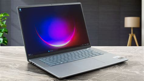 Dell Inspiron 16 Plus display