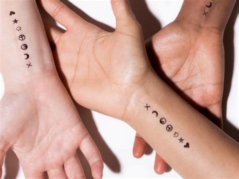 Desain Tato Simpel