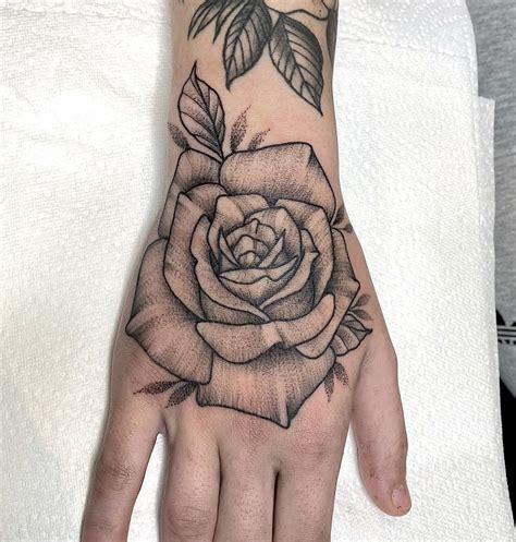 Design Tattoo On Hand