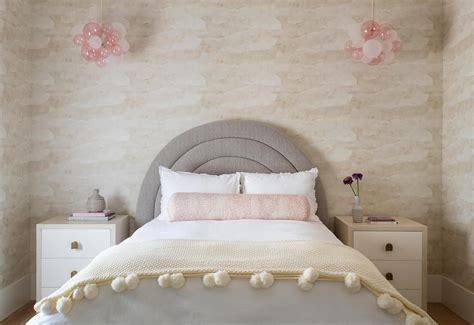 Details in a girl's bedroom
