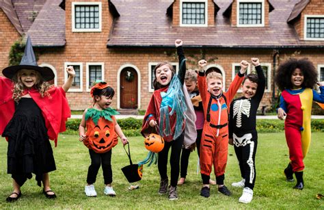 Di Balik Halloween