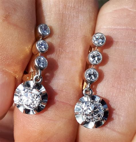 Diamond Earrings Are The Perfect Gift