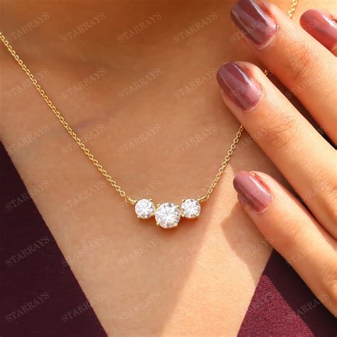 Diamond Necklace 3 Stone