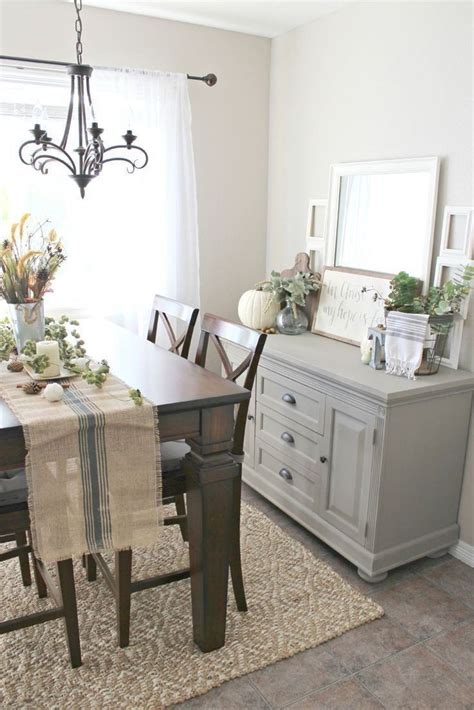Dining room buffet table decor