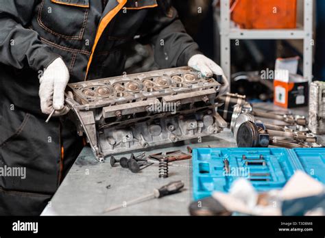 Disassembling the piston rod