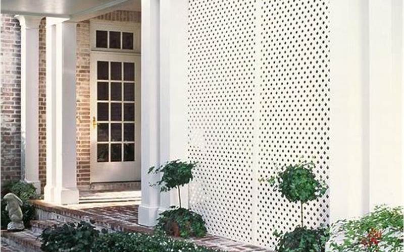 Discover The Beauty And Privacy Of Lattice Fence Privacy Screen