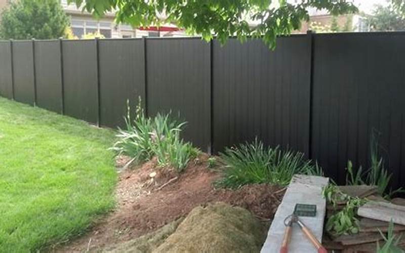 Discover The Benefits Of Privacy Panels Aluminum Fence: Complete Guide