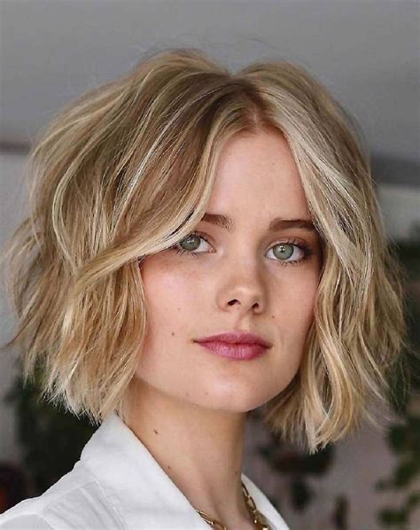 Discovering Your Perfect Wavy Bob Style