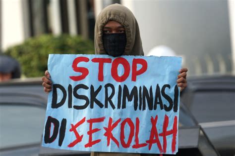 Diskriminasi dalam pendidikan Indonesia