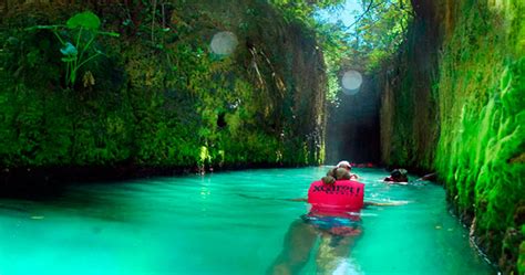 Distance from Tulum to Xcaret