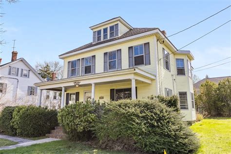 Impeccable Charm and Unparalleled Elegance: Discover Distinctive Properties in Falmouth, MA Today!