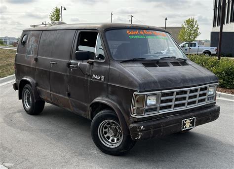 Dodge Ram Van