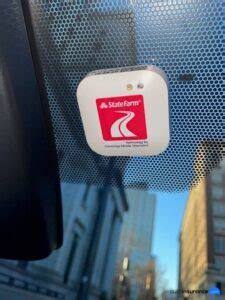 Does The State Farm Beacon Track Location