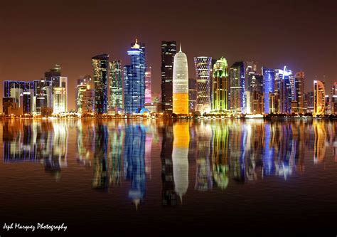 Doha skyline al atardecer