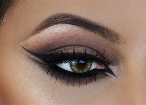 Double Wing Rabbit Eye Makeup