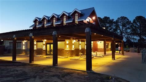 Discover the Rustic Charm of Doubletree Ranch Park Barn: A Dream Destination for Unforgettable Events!