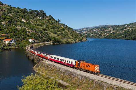 Unforgettable Douro Valley Train & Verde Wine Tour: Review