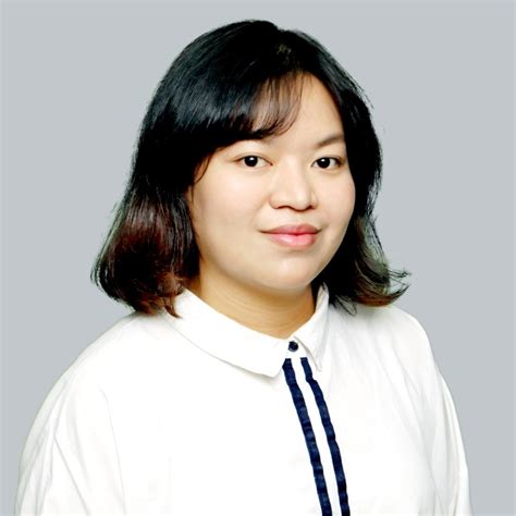 Dr. Adelia Putri Pratiwi