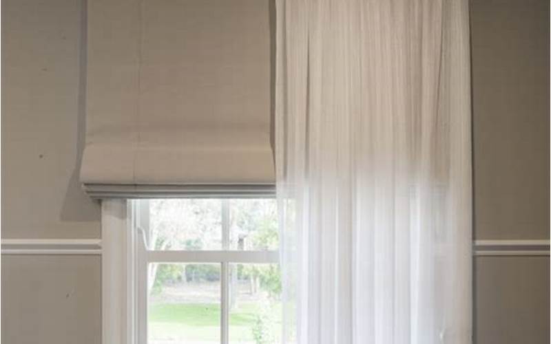 Drapes With Blinds