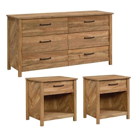 Dresser And Nightstands Set
