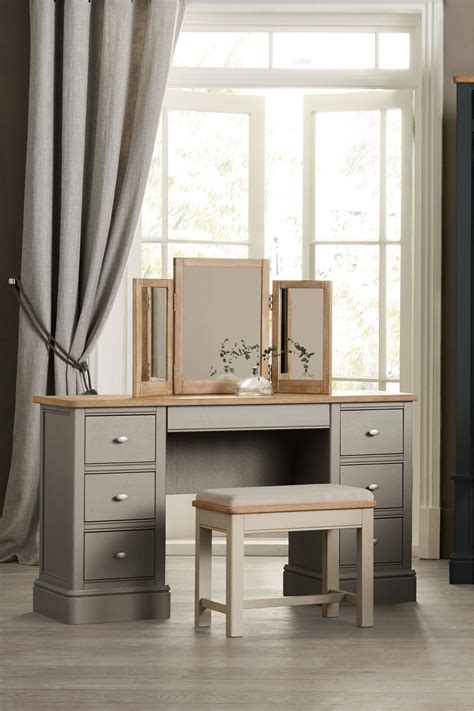 Ktaxon Vanity Table Set with Lighted Mirror, Makeup Table with 3 Storage Shelves & Drawers