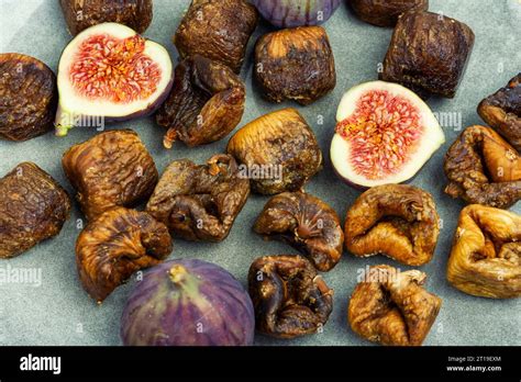 Dried Fig Tree Fruit