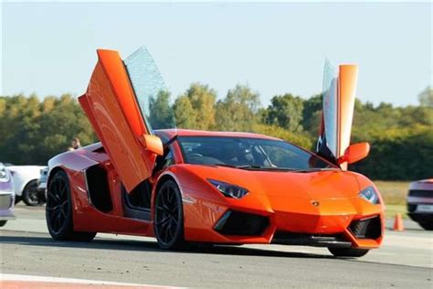 Driving Lamborghini Thrill